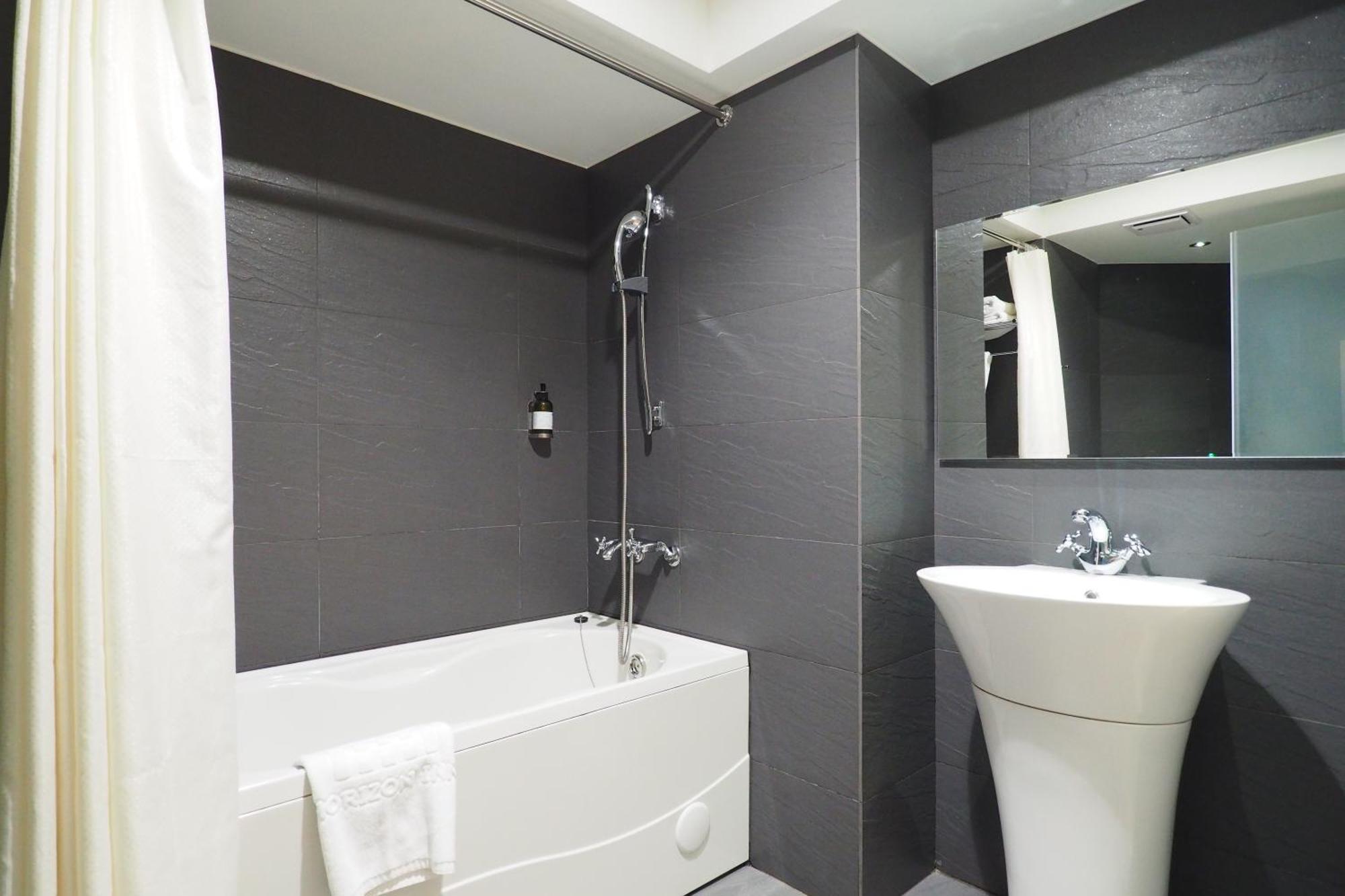 Horizon Inn Taipei Exterior photo