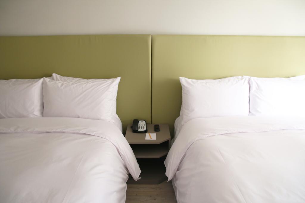 Horizon Inn Taipei Room photo